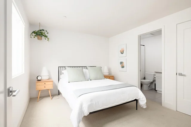 Bedroom image 1