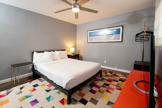 Bedroom image 1