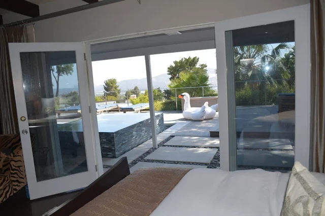 Bedroom image 1