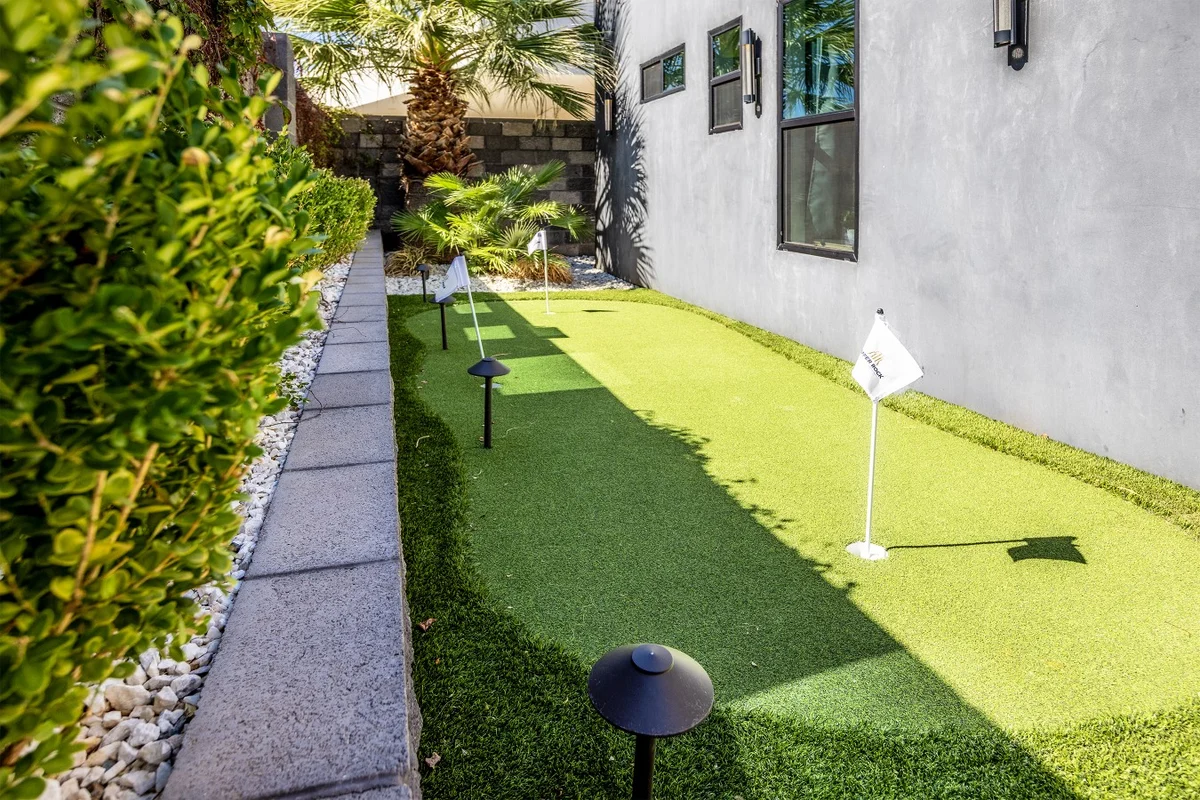 Divot Den property photo 4