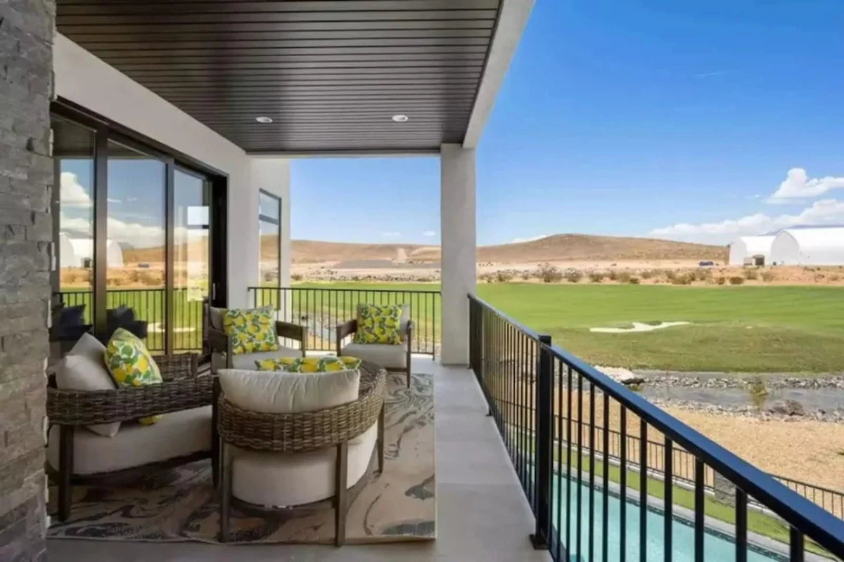 Hole in One property photo 5