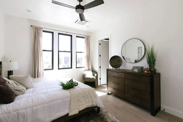 Bedroom 1 image 1