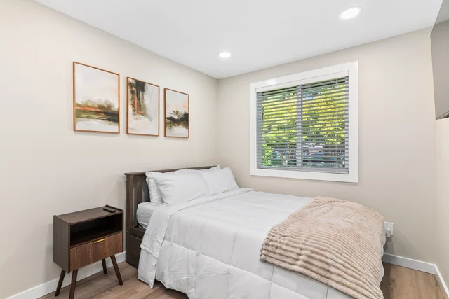 Bedroom 1 image 1