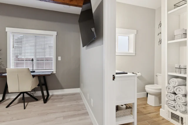 Modern Manor, Grason Properties property photo 17