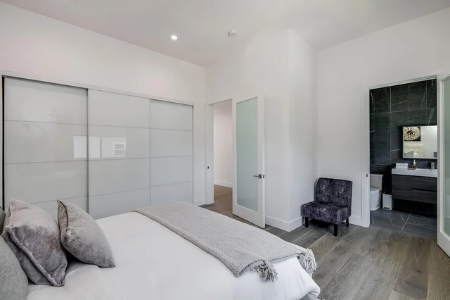 Bedroom 4 image 1