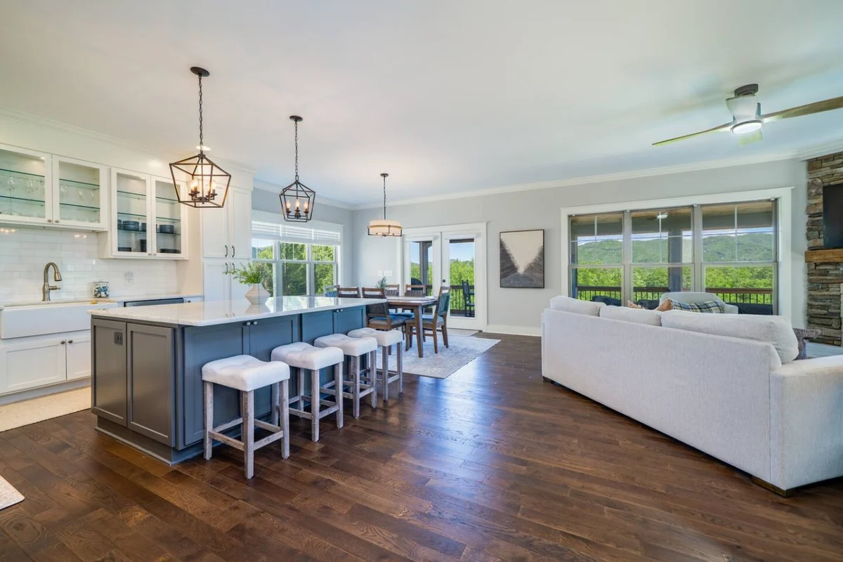 Three Sisters Summit- Mountain Views, Game Room property photo 4