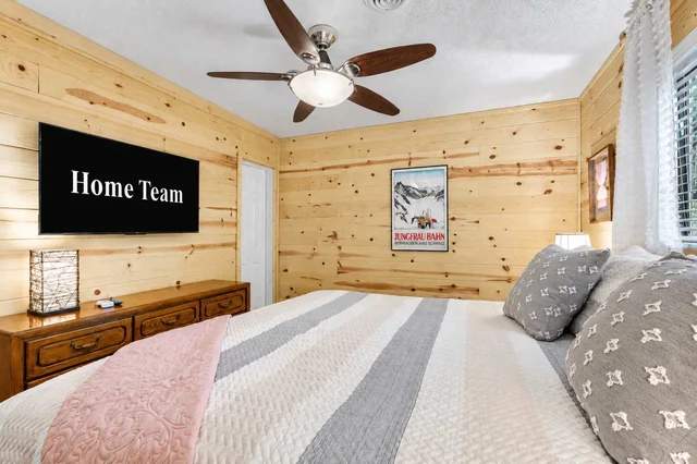 Bedroom image 1