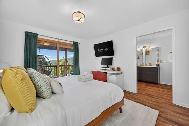 Bedroom image 1