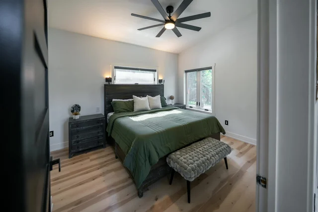 Bedroom image 1