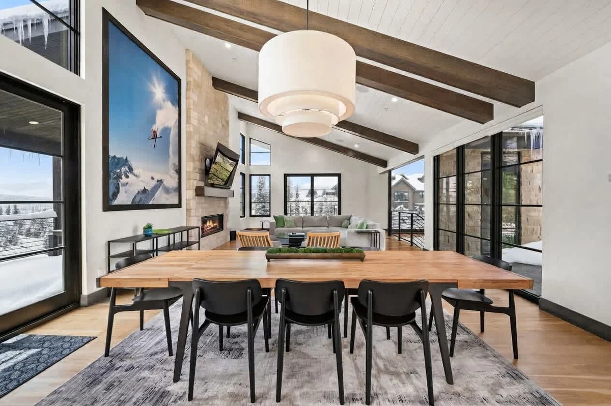 Ski Hard/Unwind Harder. Custom Estate/Private Acre property photo 4
