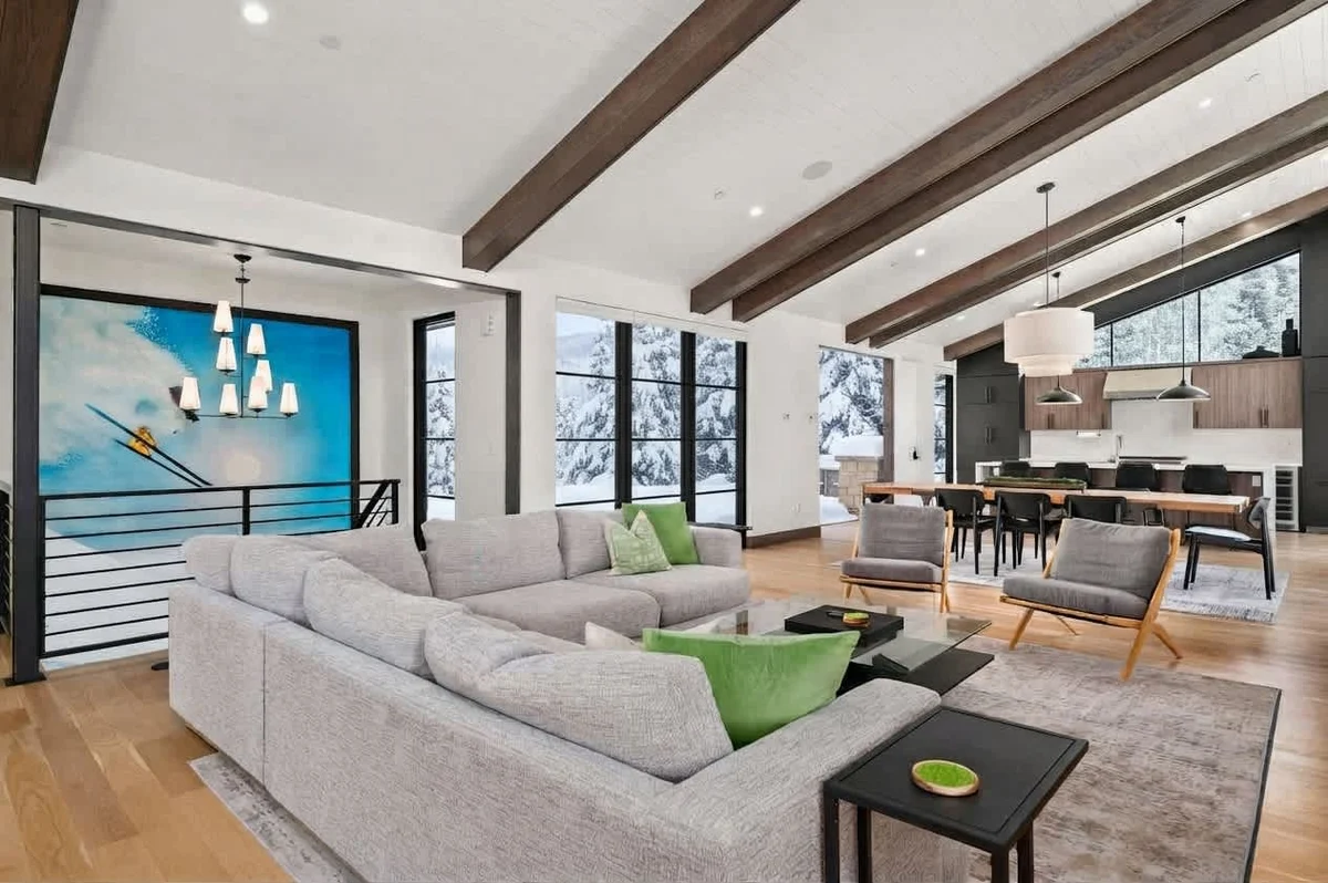 Ski Hard/Unwind Harder. Custom Estate/Private Acre property photo 2