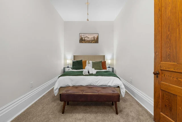 Bedroom 3 image 1