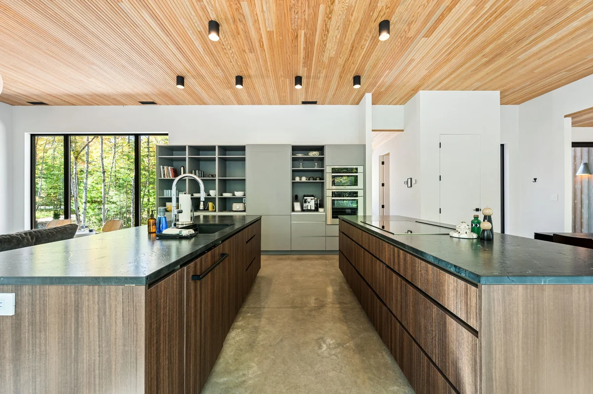 Cedar & Glass, Modern Architectural Retreat property photo 2