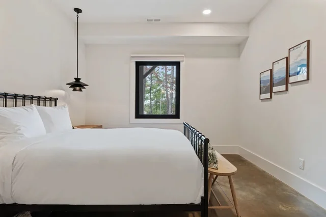 Guest Room (#3) image 1