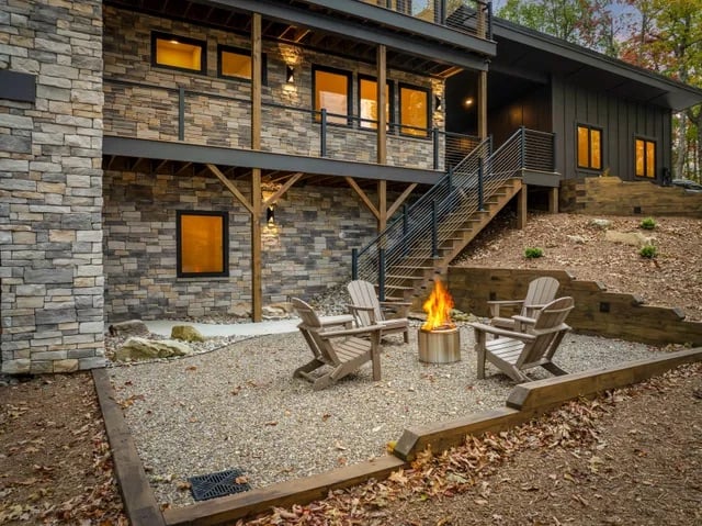 Brevard's Cedar Mountain Retreat property photo 5