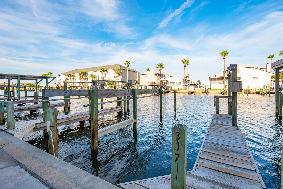 Spinnaker 317, Boat Slip + Water Views property photo 4