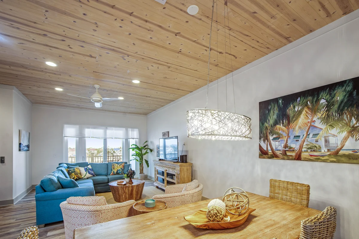 Marina Del Bell, Boat Slip + Elevator + Pool property photo 4