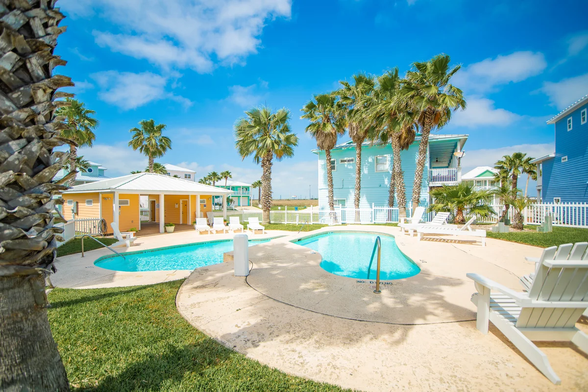 Casa Azul- Boardwalk to the Beach property photo 2