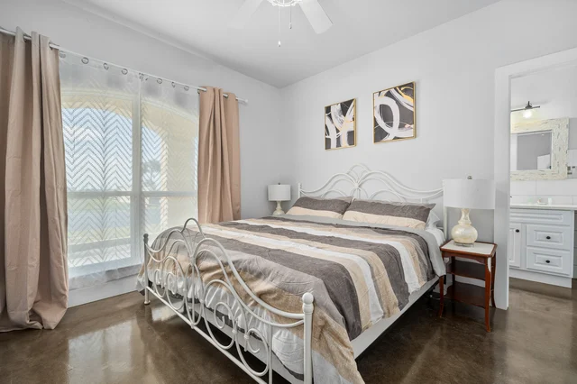 Bedroom 4 image 1