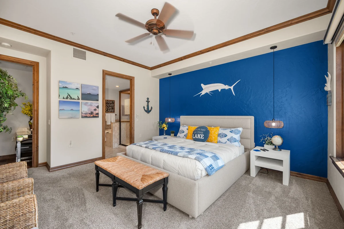 Vesper Bleu Designer River Retreat 2 Kings EV Charger property photo 4