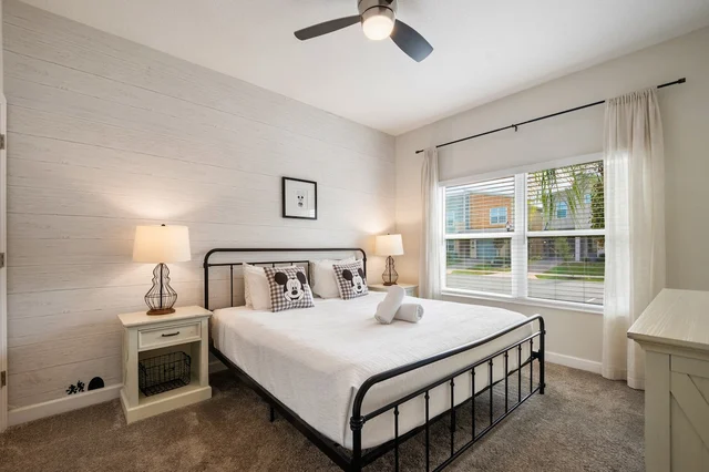 Bedroom 1 image 1