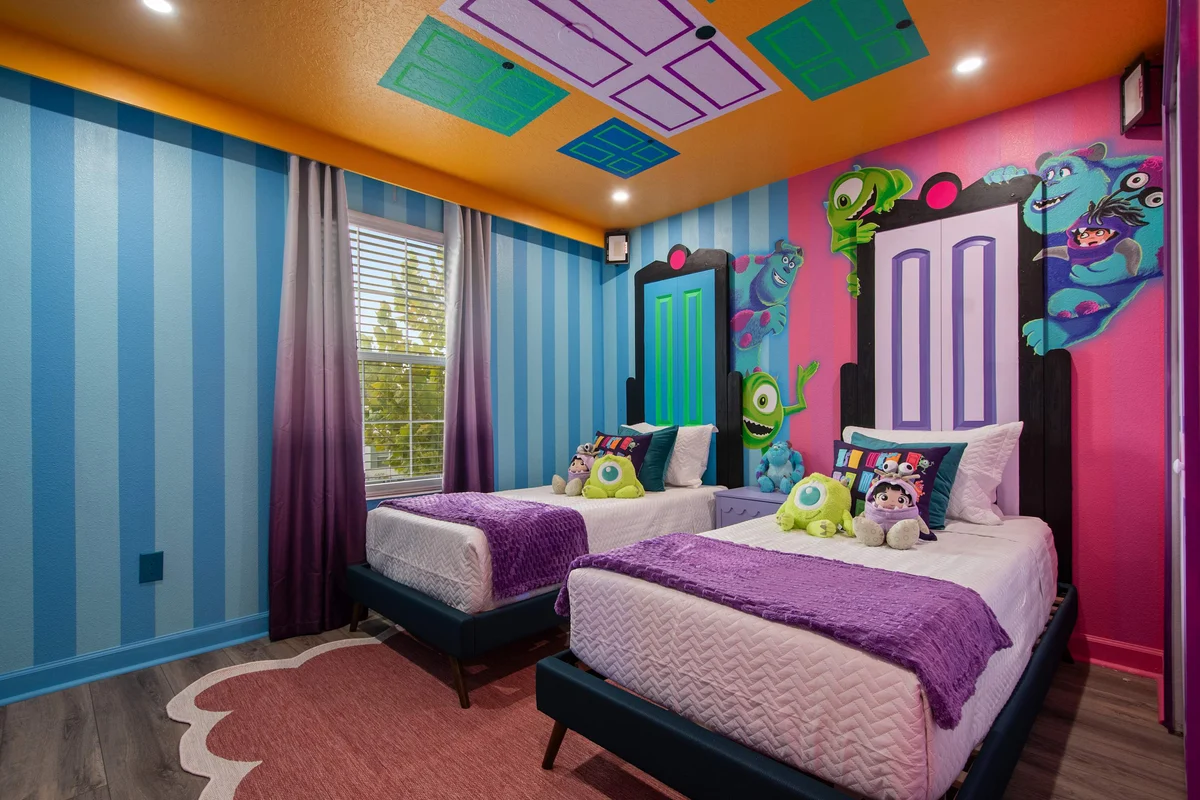 Spa&Pool+Walk to Clubhouse+Theater+ThemedRooms property photo 3