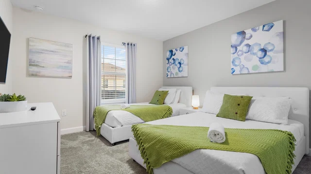 Bedroom 1 image 1