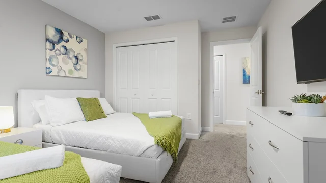 Bedroom 3 image 1