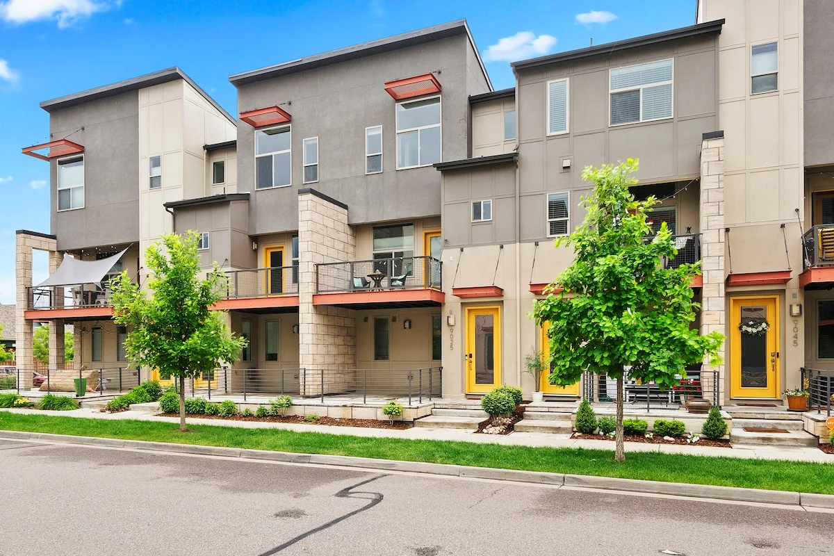 Pet-Friendly Townhouse w/ Garage, Near DIA & property photo 3
