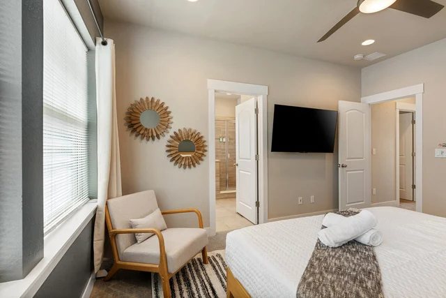 Bedroom image 1