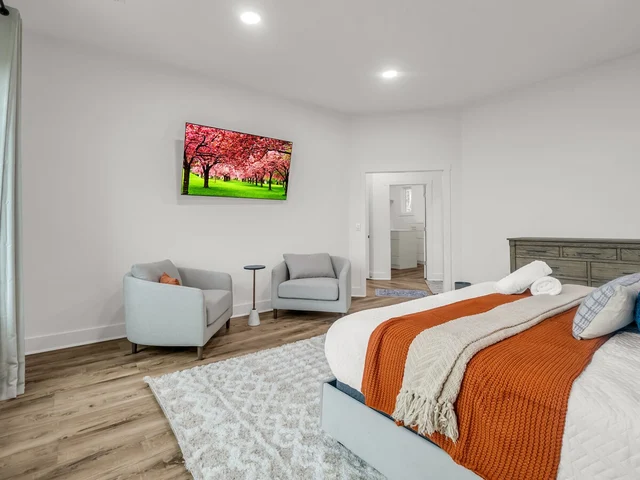 Bedroom image 1