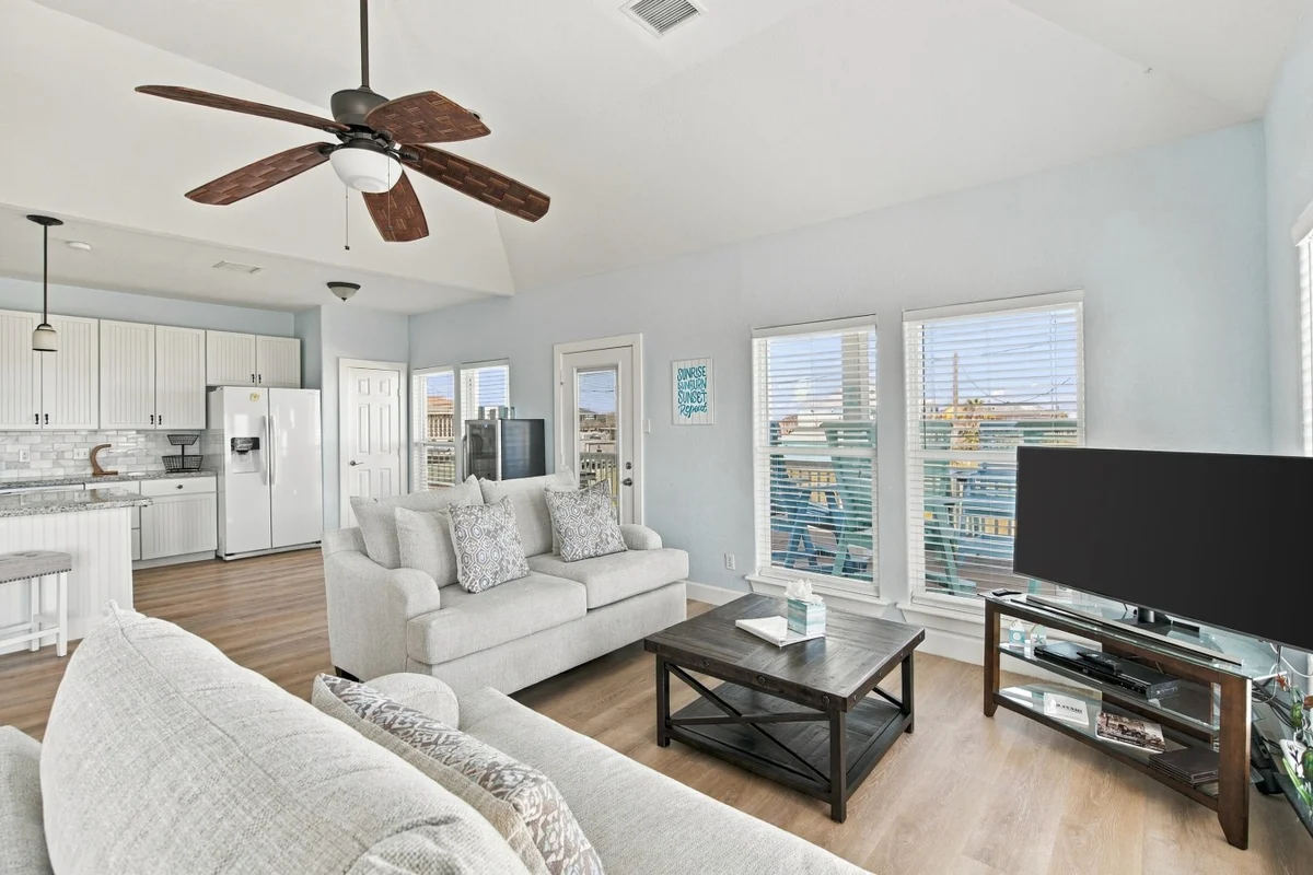 Reel Sunshine - Beach, Solved property photo 2