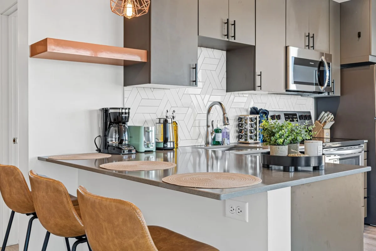 Uptown Escape with Stunning Downtown Views property photo 5