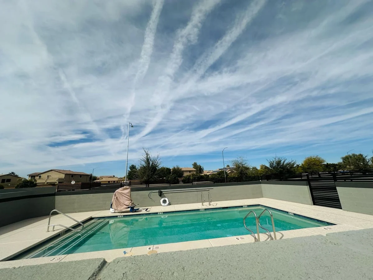 King beds, Pool, Near Stadium, Aquatic Cnt property photo 5