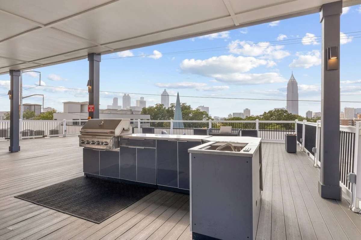 Luxe ATL, Gym, Lounge & Courtyard property photo 5