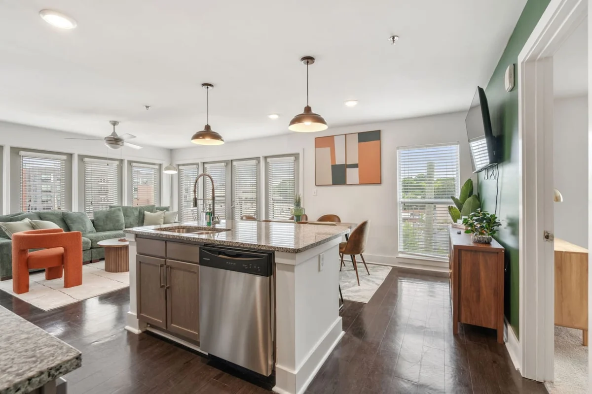 Lux, Rooftop Deck, Beltline+DT, Free Parking property photo 2