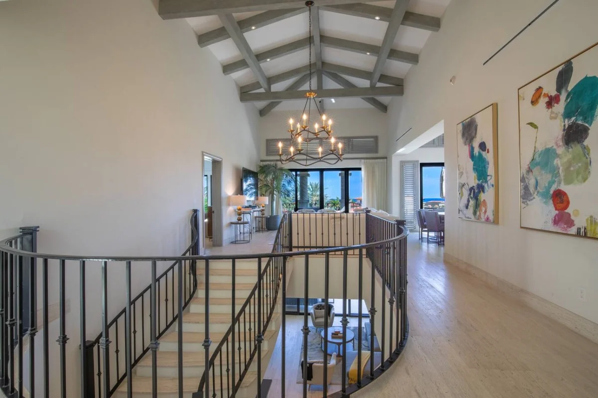 Luxury Villa Retreat, Pool and close to the beach property photo 2