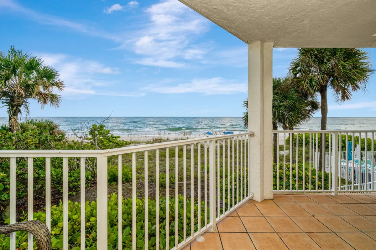 The Siren's Song - Steps from the beach, Direct Ocean Views property photo 3