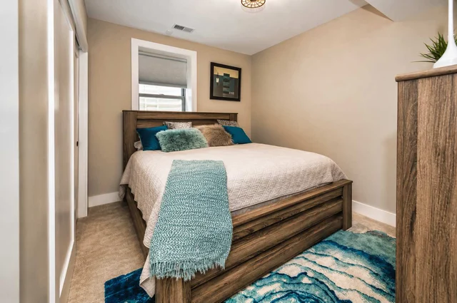 Bedroom image 1