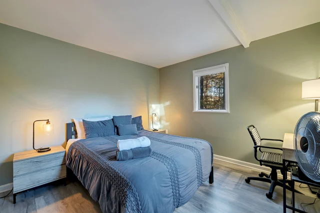 Bedroom 2 image 1