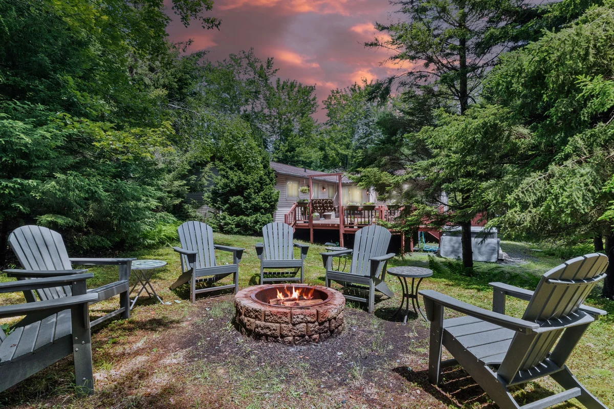 Deerpath Lodge property photo 2