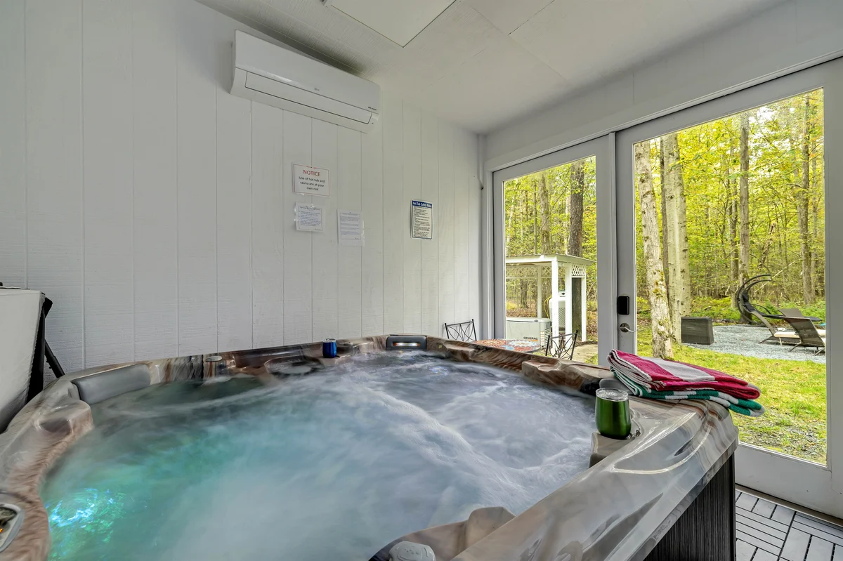 Game and Spa Getaway property photo 2