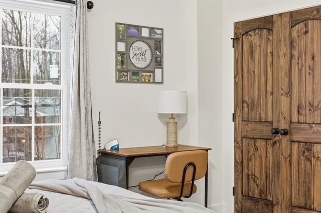 Bedroom 1 image 1