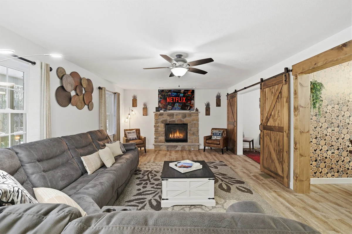Cedar Grove property photo 2