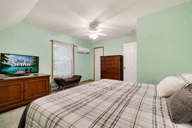 Bedroom 2 image 1
