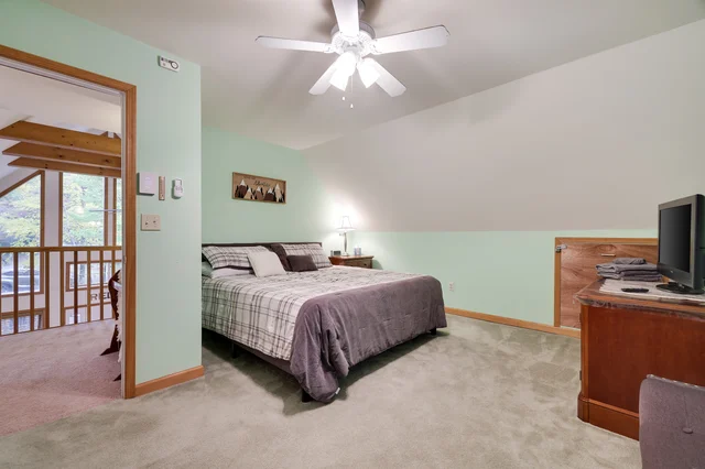 Bedroom 1 image 1