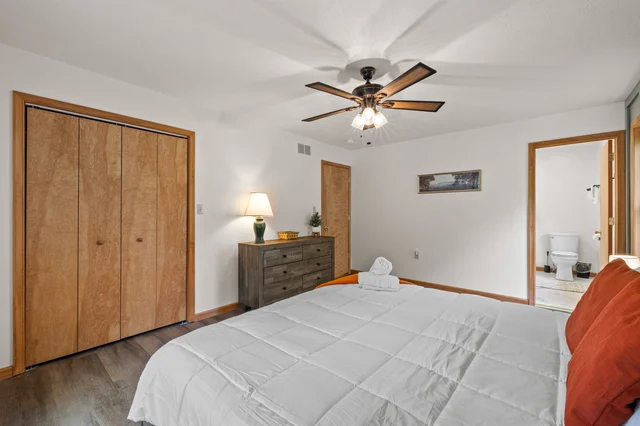 Bedroom 3 image 1
