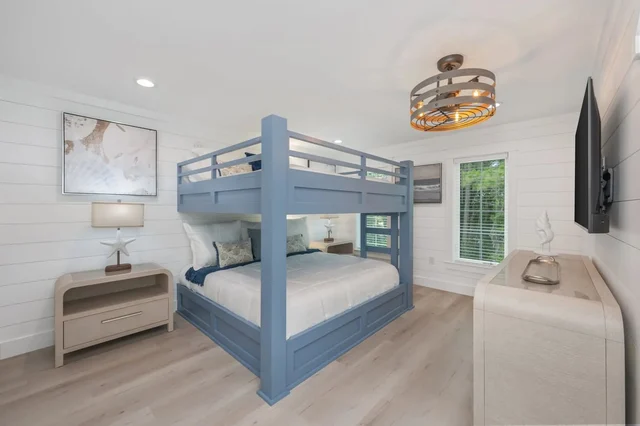 Bedroom image 1