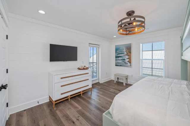 Bedroom image 1
