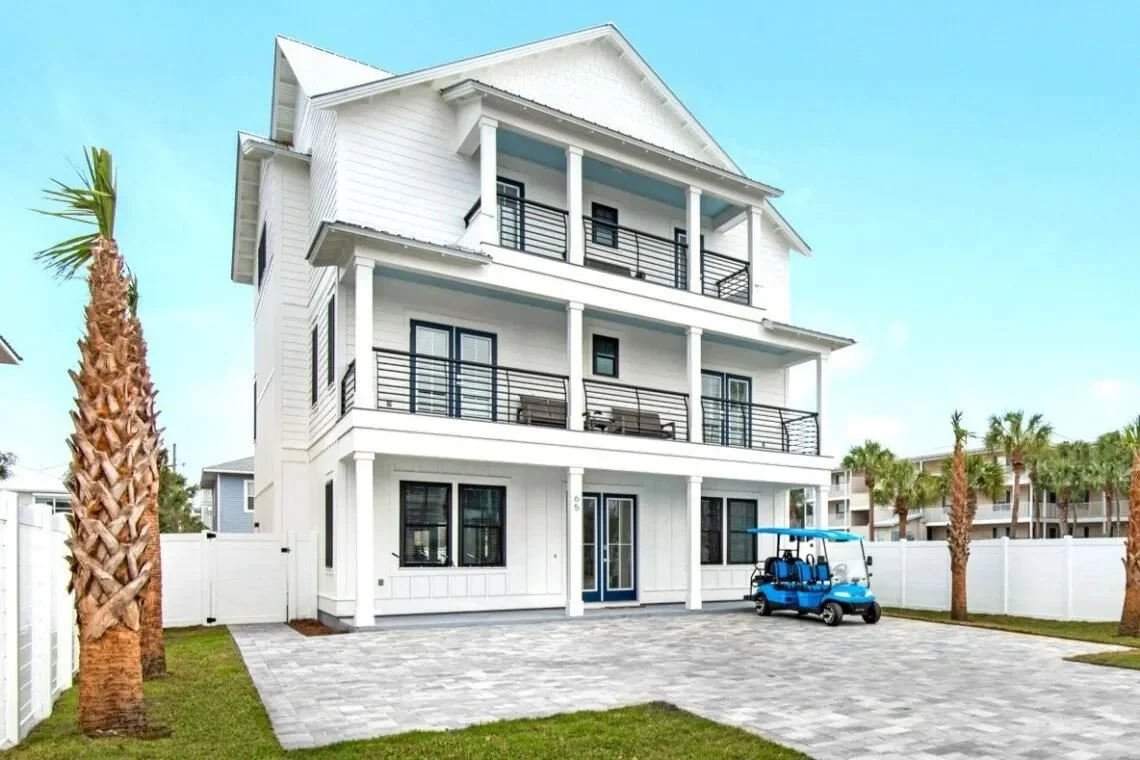 Nautilus property photo 3